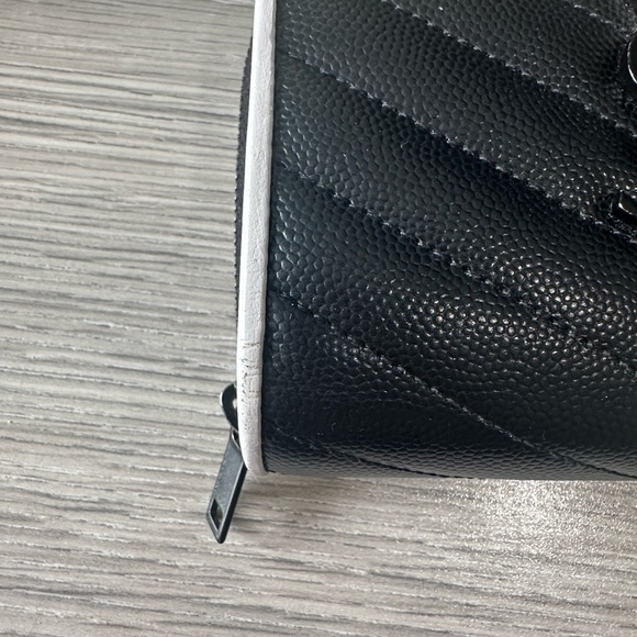 Saint Laurent Cassandre Matelassé wallet - Picture 8 of 9